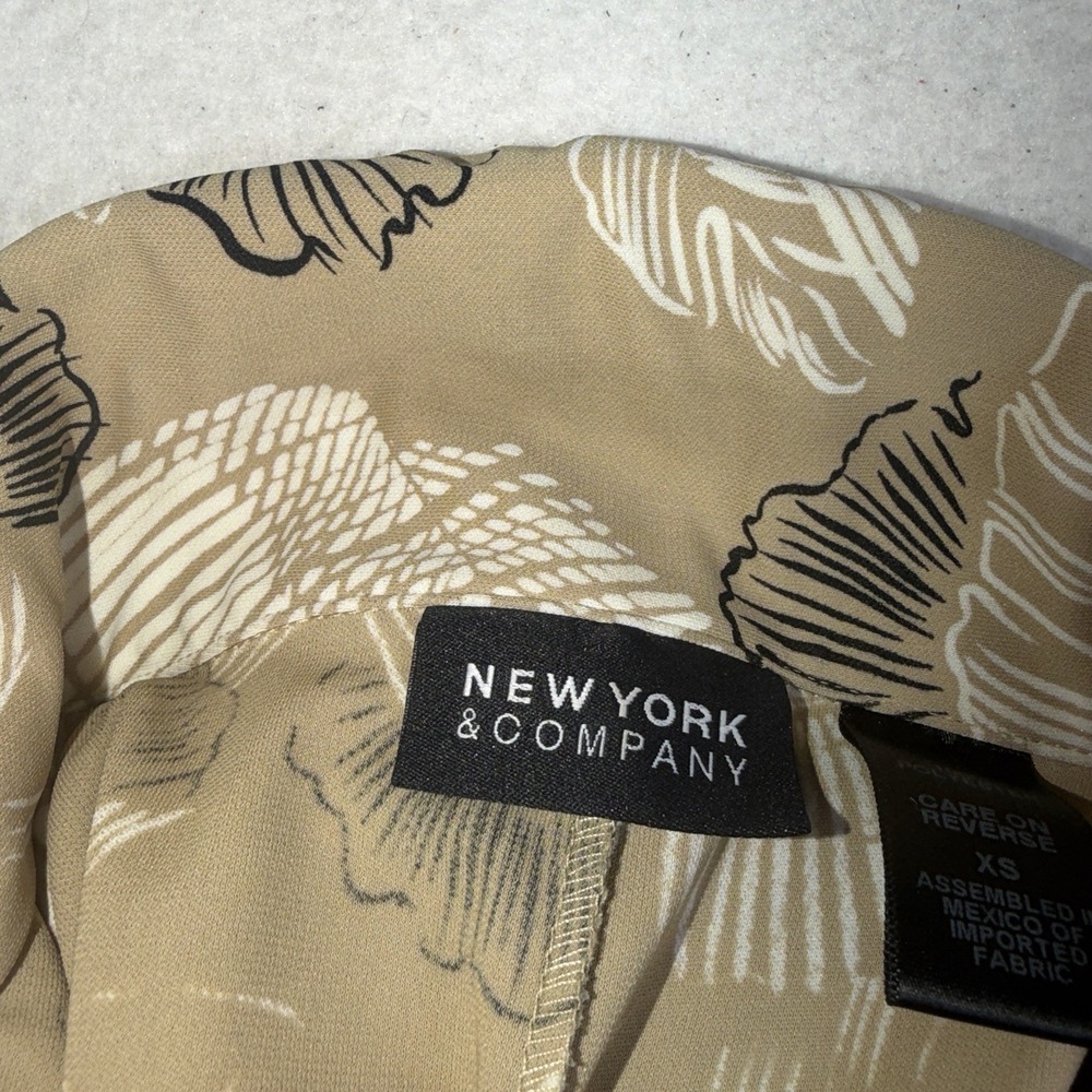 New York & Company Dress XS Tan Floral Leaf Short Sleeve Collared Midi - Picture 9 of 10